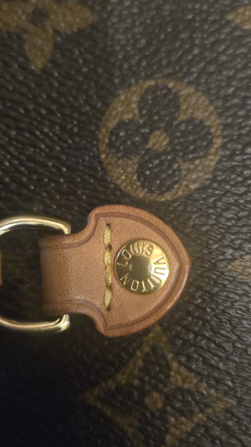 Authentic Louis Vuitton Neverfull Monogram Tote Bag - photo 2