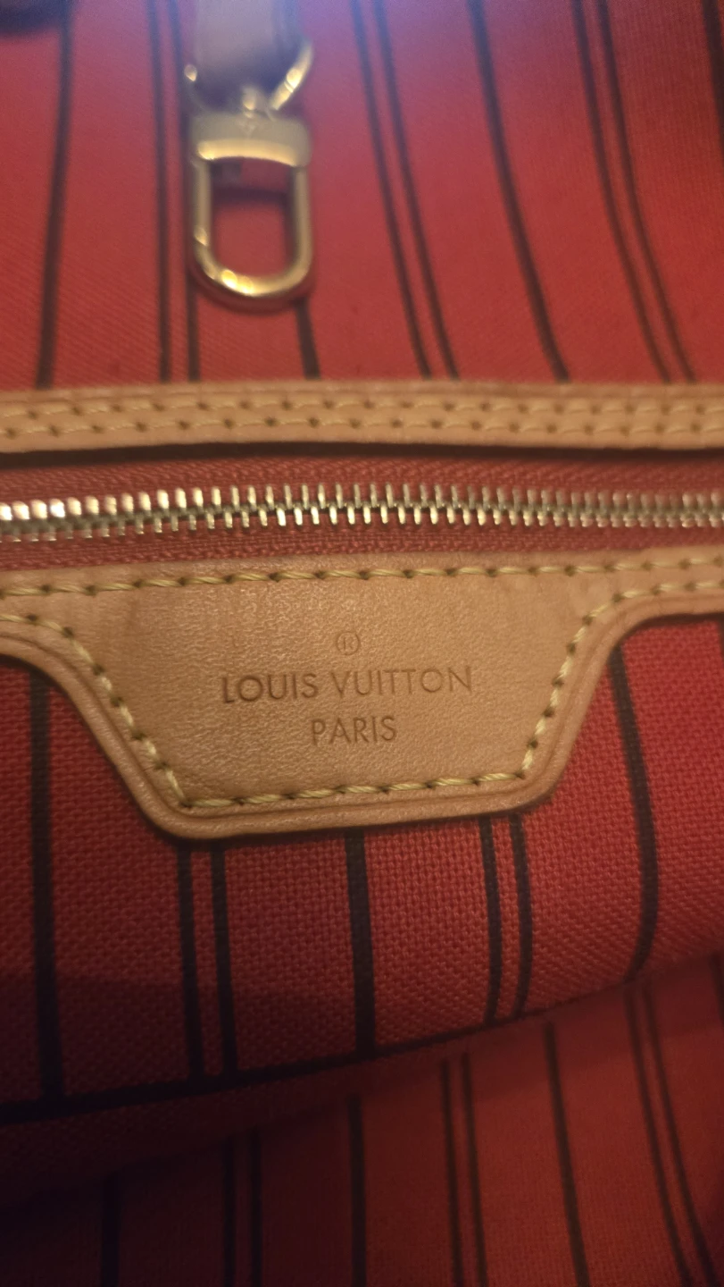 Authentic Louis Vuitton Neverfull Monogram Tote Bag - photo 3