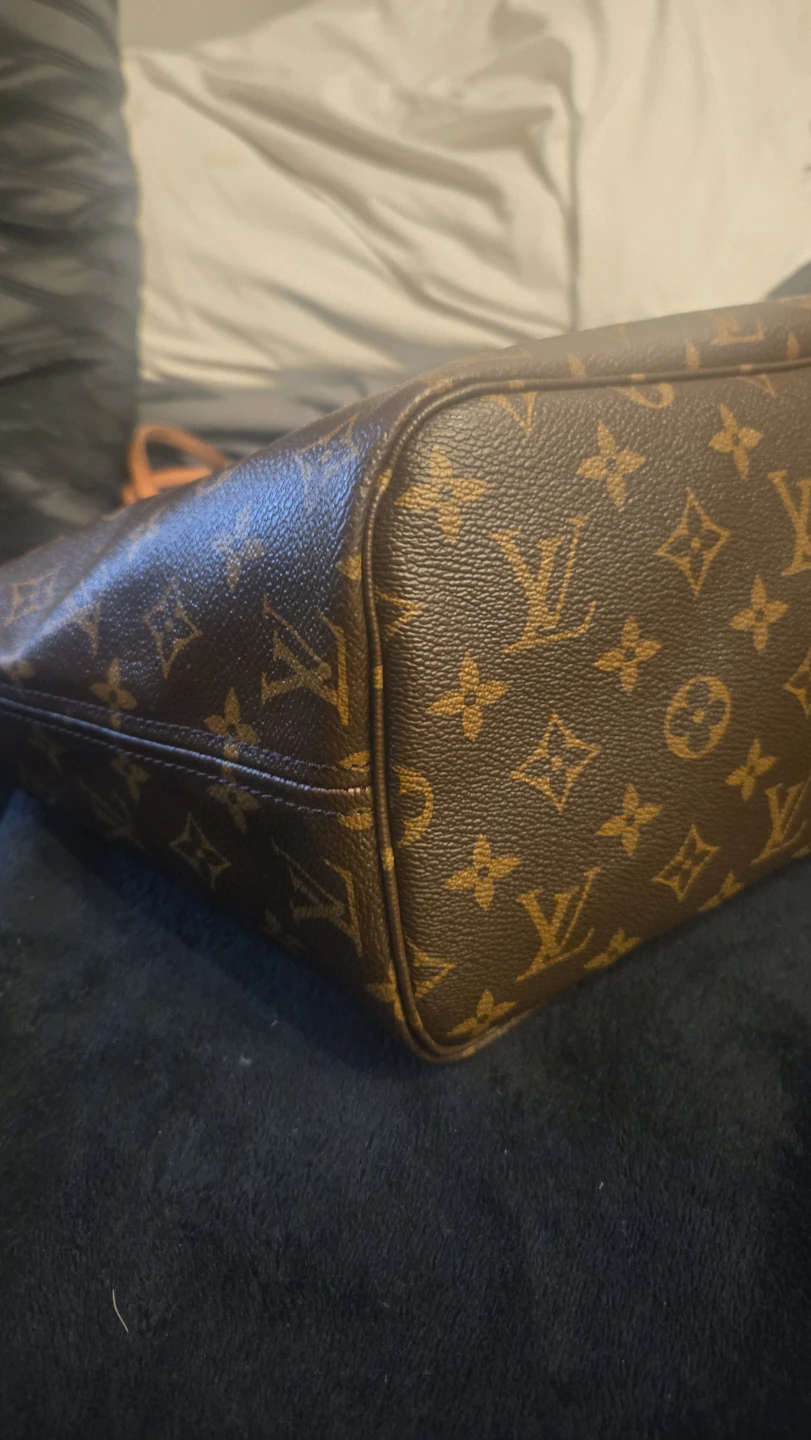 Authentic Louis Vuitton Neverfull Monogram Tote Bag - photo 5