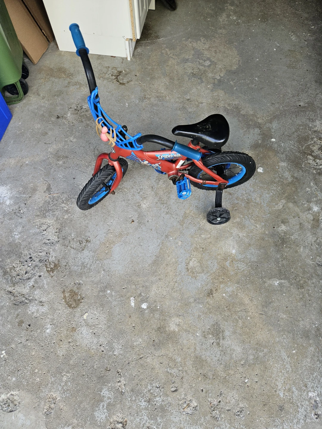 Kids Spiderman Bicycle with Training Wheels - photo 3