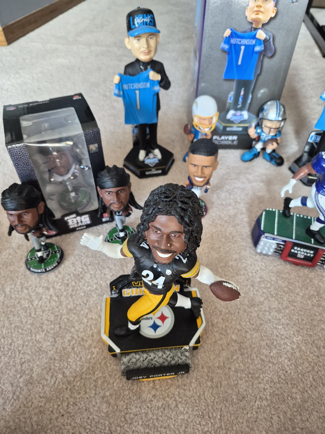Collection of NFL Player Bobbleheads - photo 3