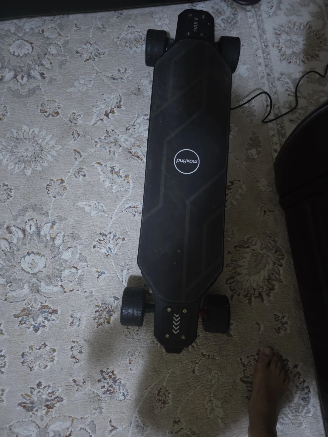 Maxfind Max G Electric Skateboard with cloud wheels - photo 2