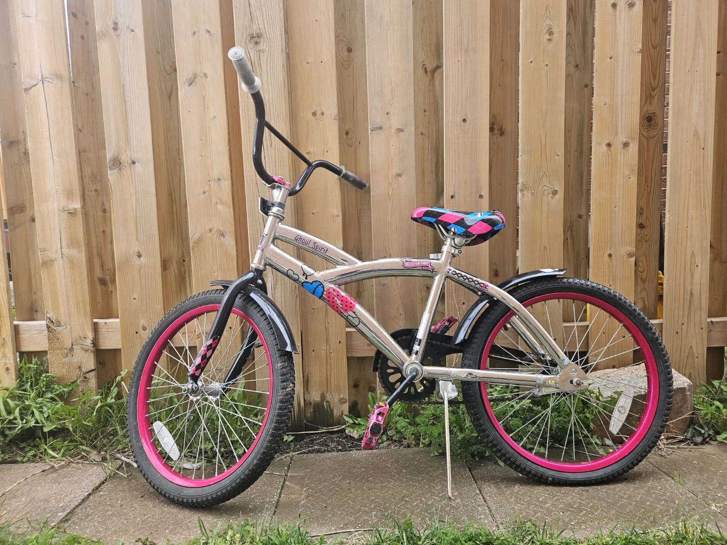 Kids Bikes 20 & 16 inch - Punctured Rear Tires