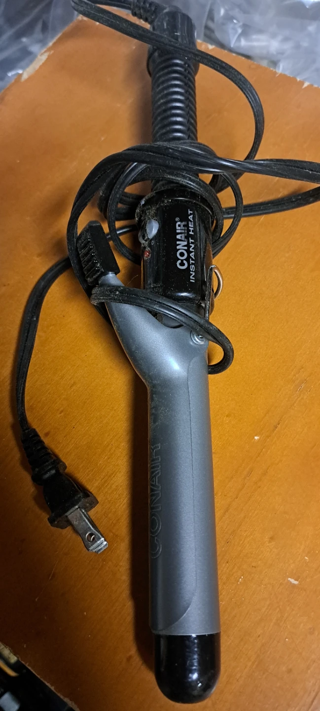 Conair Instant Heat Curling Iron - photo 3