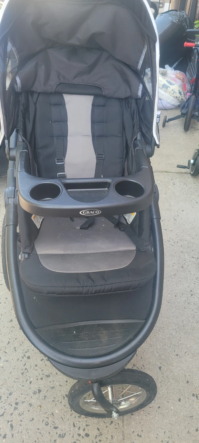 Graco Jogging Stroller - photo 2