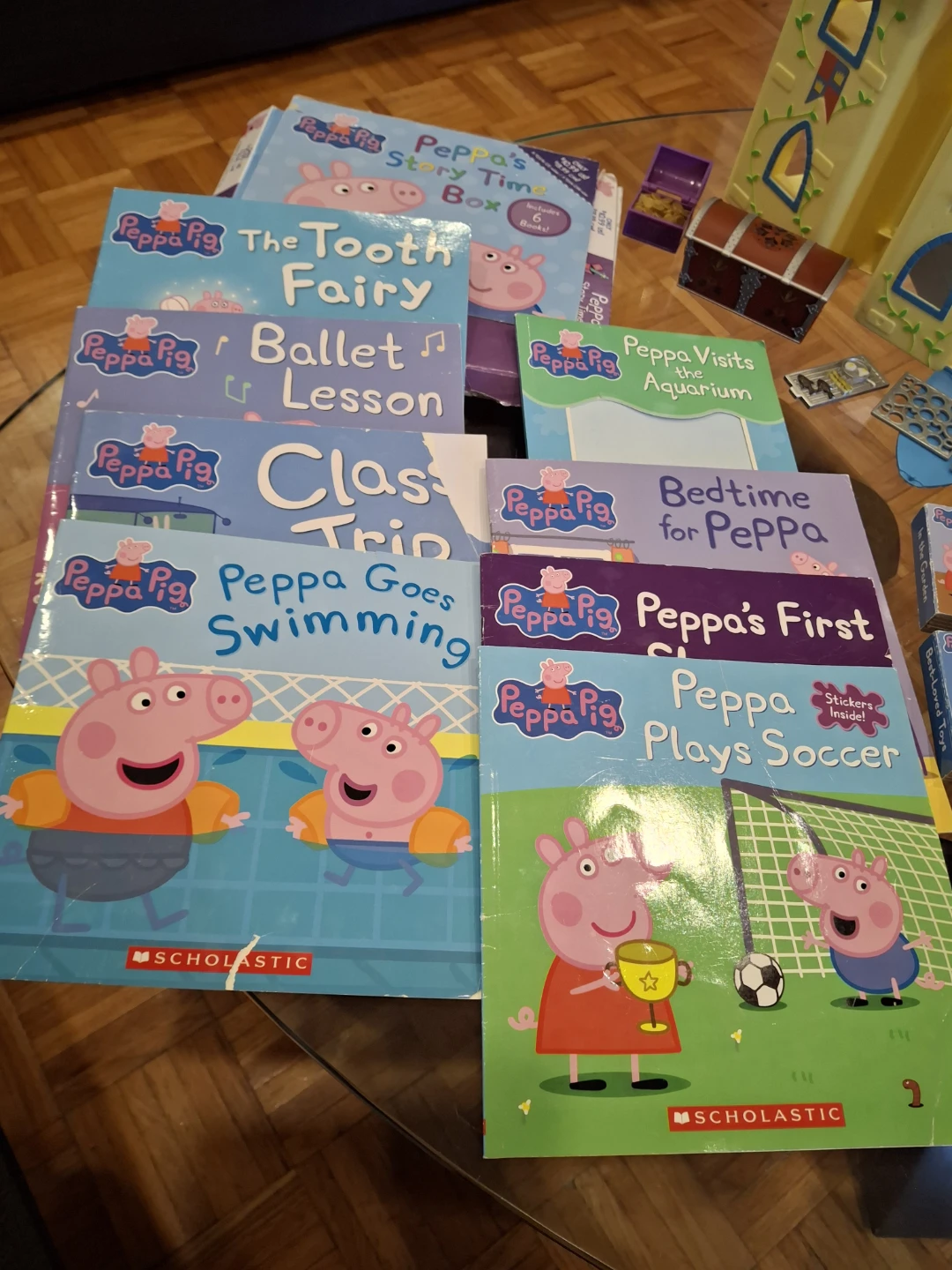 Peppa Pig Books and Castle Playset - photo 3