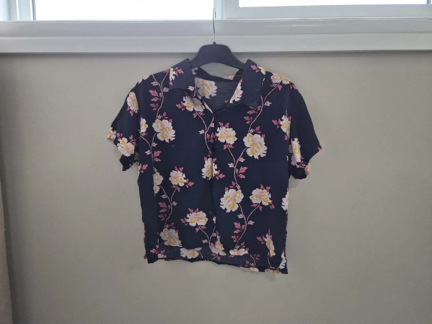 Floral Short Sleeve Cropped Button-Up Shirt