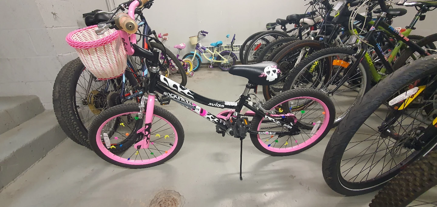 Avigo Rock Star Girls Bike with Basket - photo 2