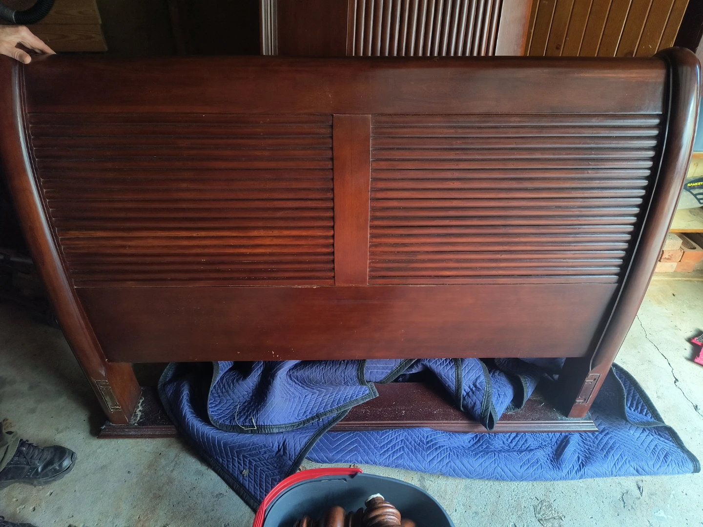 Queen Solid Teak Sleigh Bed - photo 2