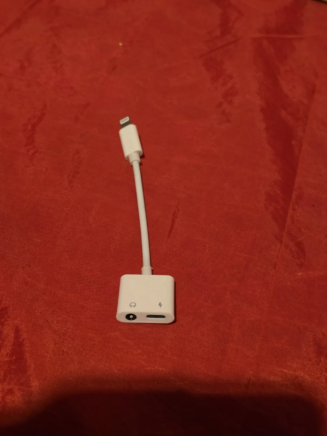 Apple Lightning to 3.5mm Headphone Jack Adapter with Port