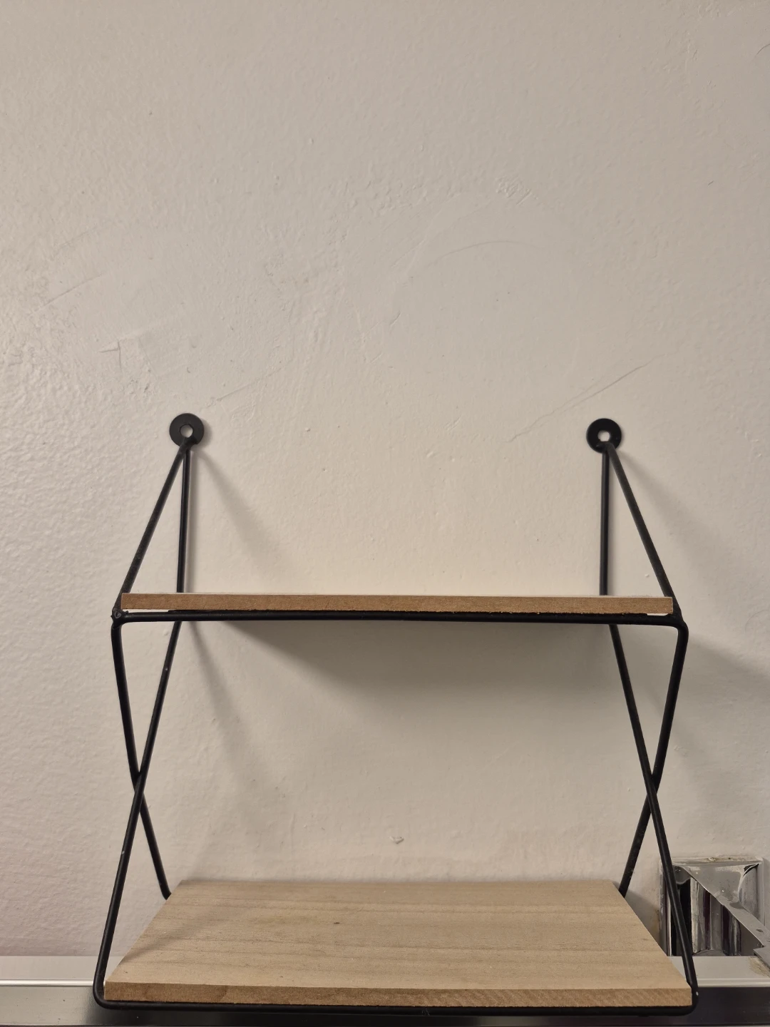 Wall mounted double shelf
