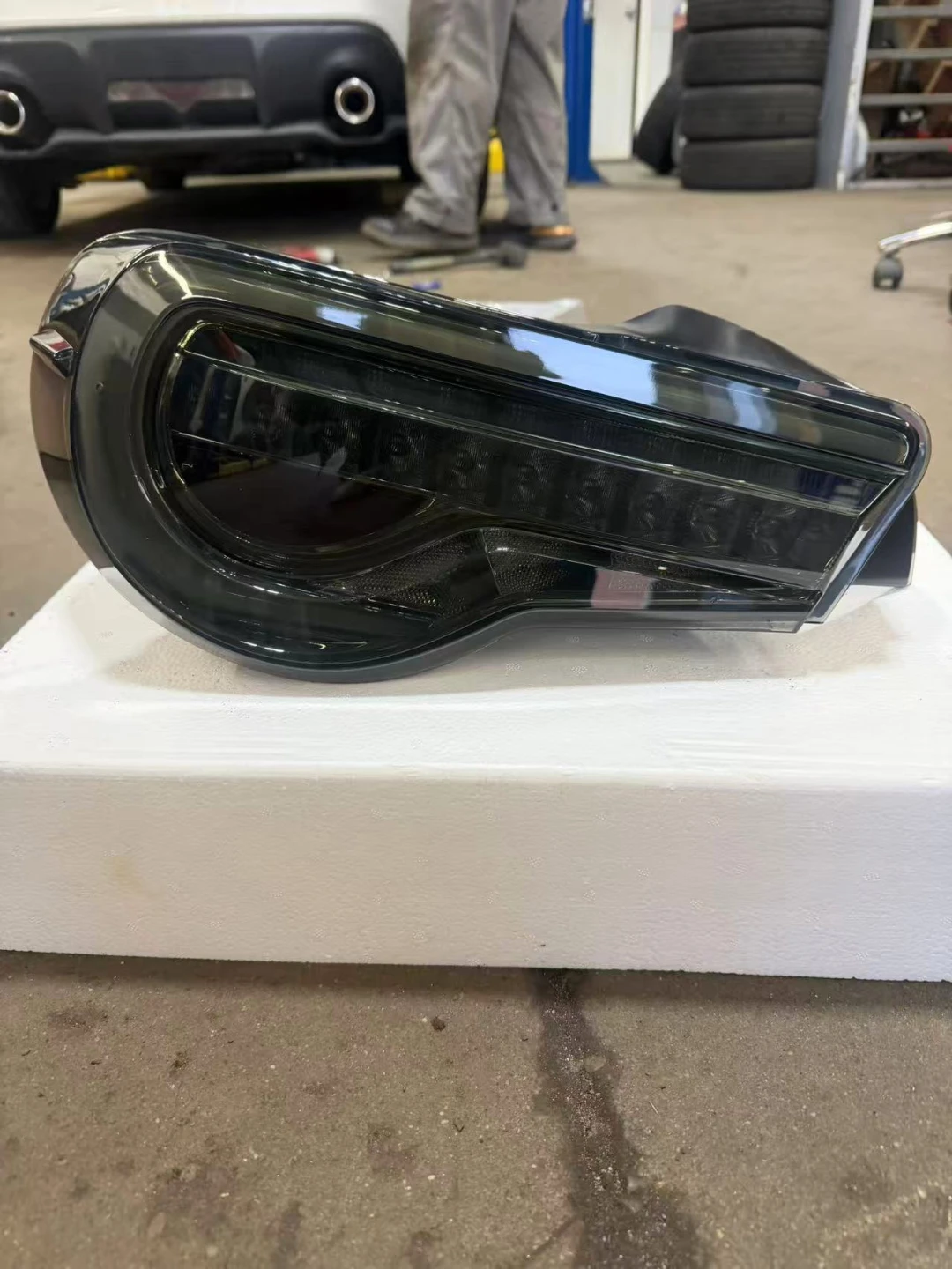 VLAND Led Taillights with Sequential Turn Signal, Smoked Style - photo 2