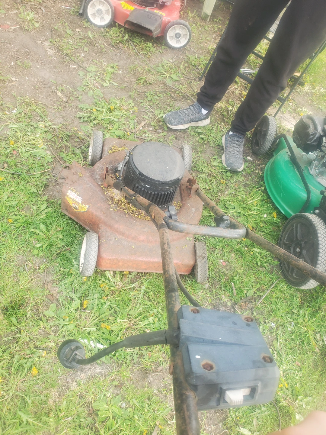 electronic Lawn Mower - photo 4