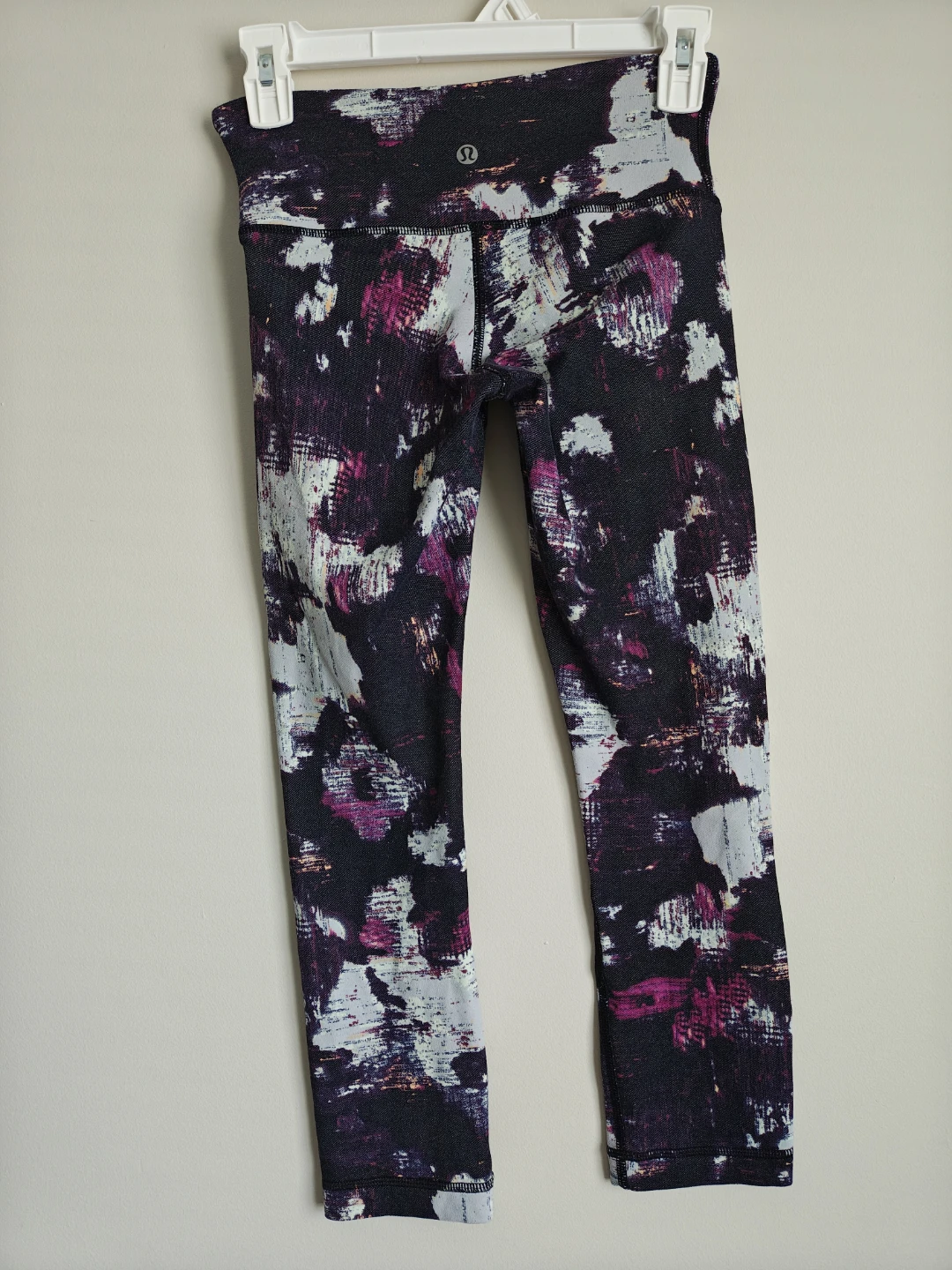 Lululemon Women's Printed Capri Leggings - photo 5