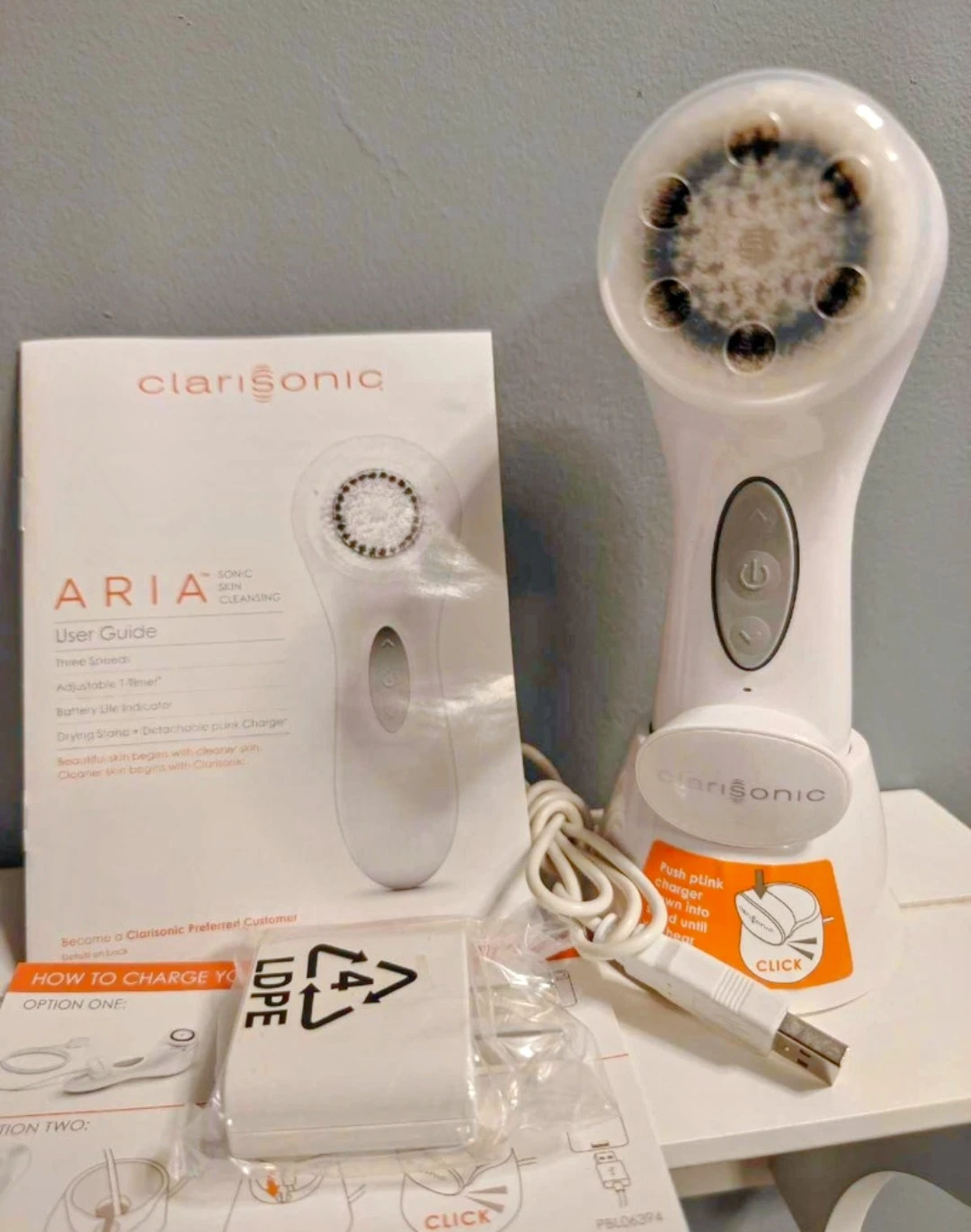 Clarisonic Aria Sonic Cleansing Brush