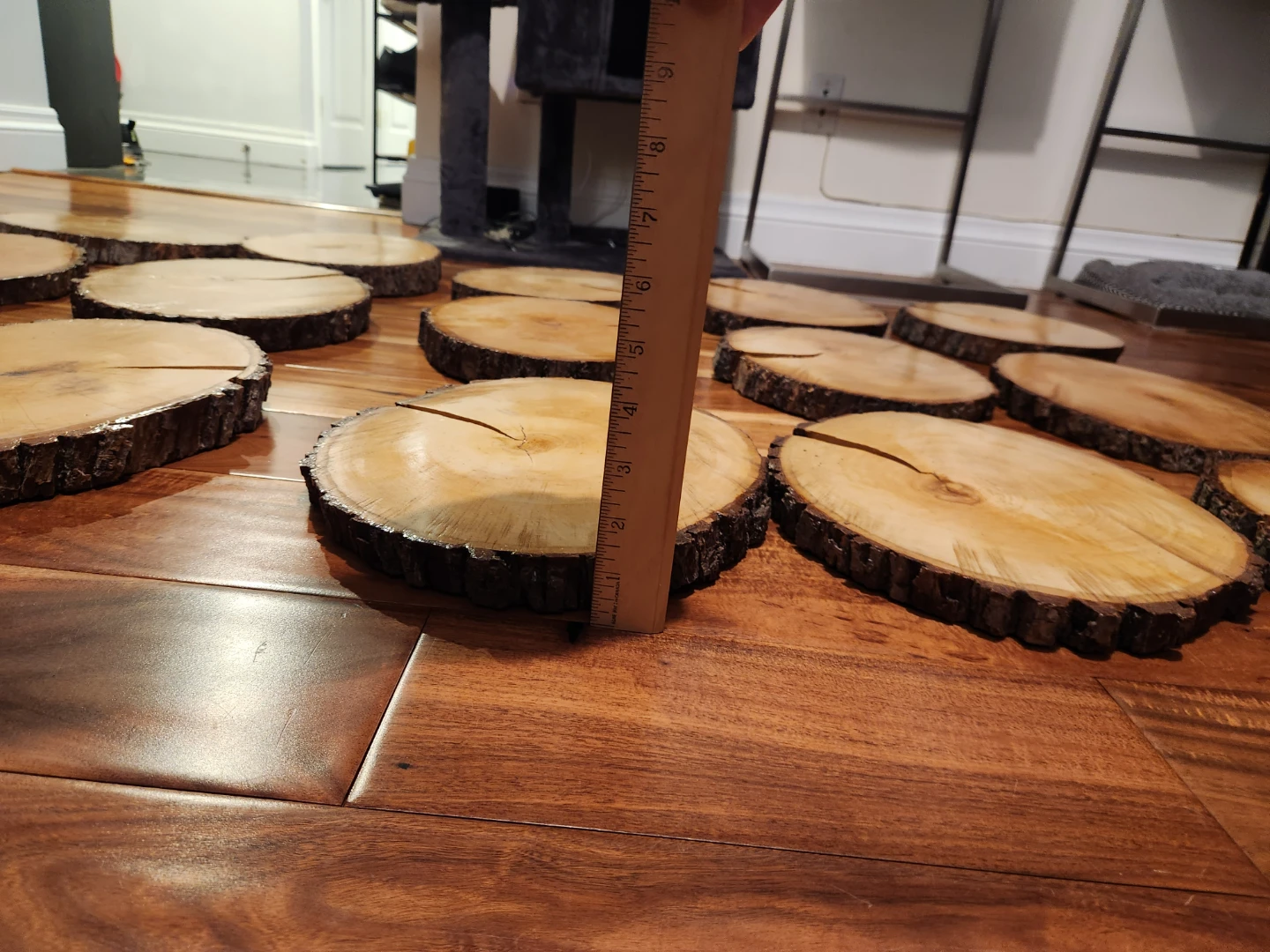 Wood Slices / Log Rounds / Tree Cookie Centrepieces - photo 4