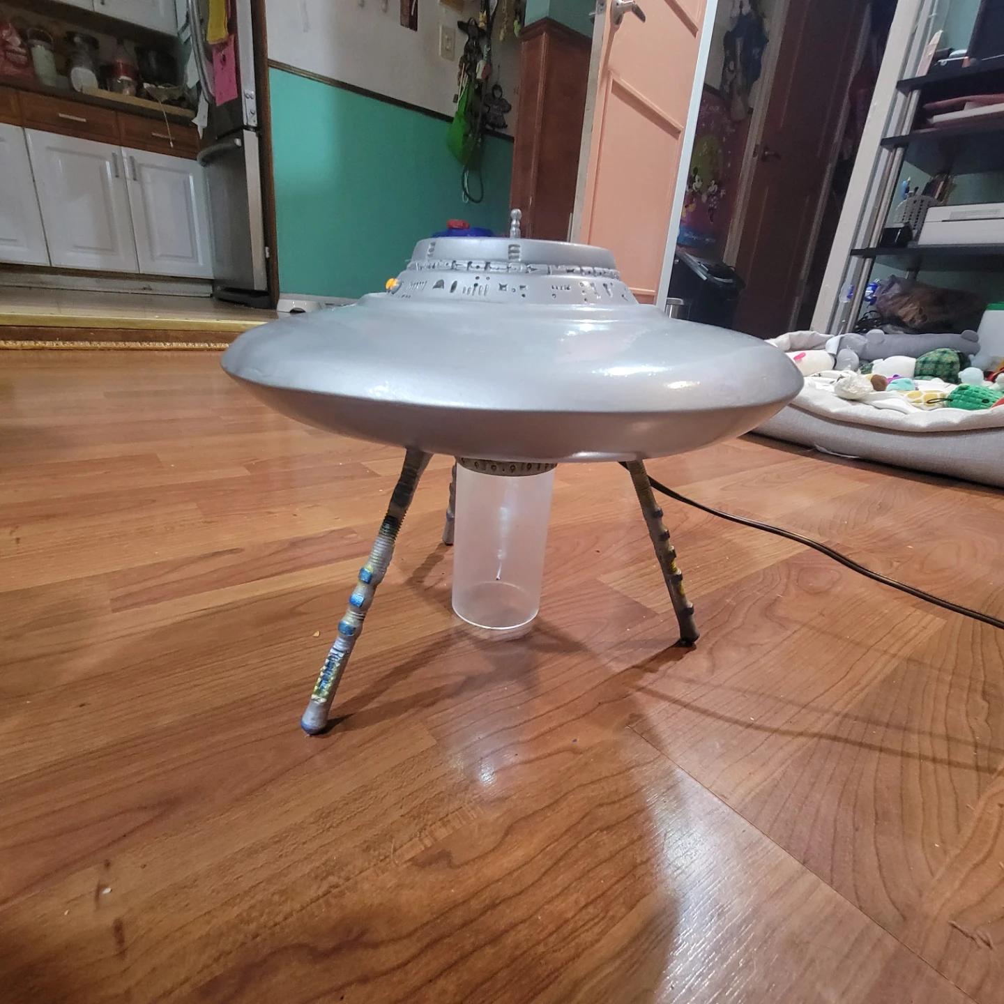 Silver Flying Saucer UFO Display Item with Figure
