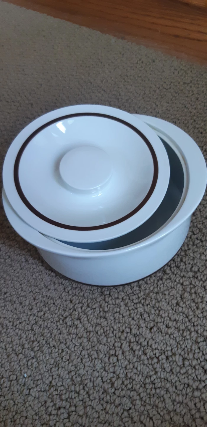 Lidded Porcelain Casserole - photo 2