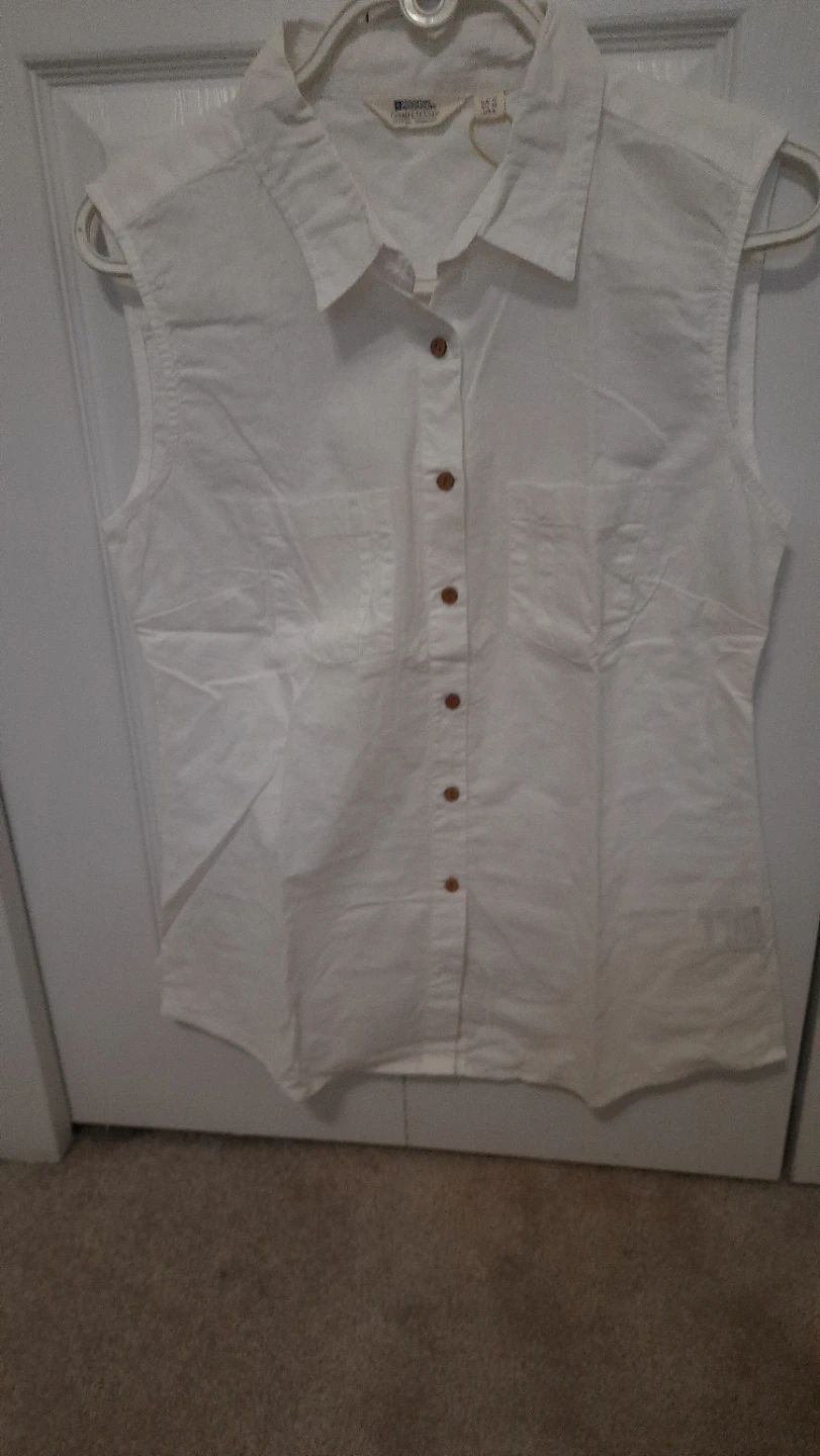 White Sleeveless Button-Up Shirt