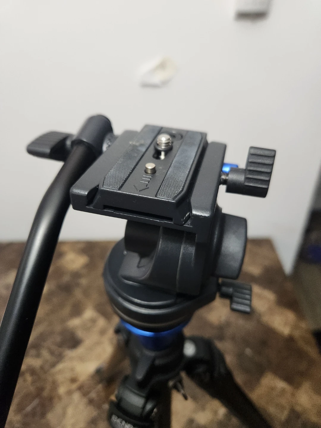 Tripods & tripod dolly - photo 2