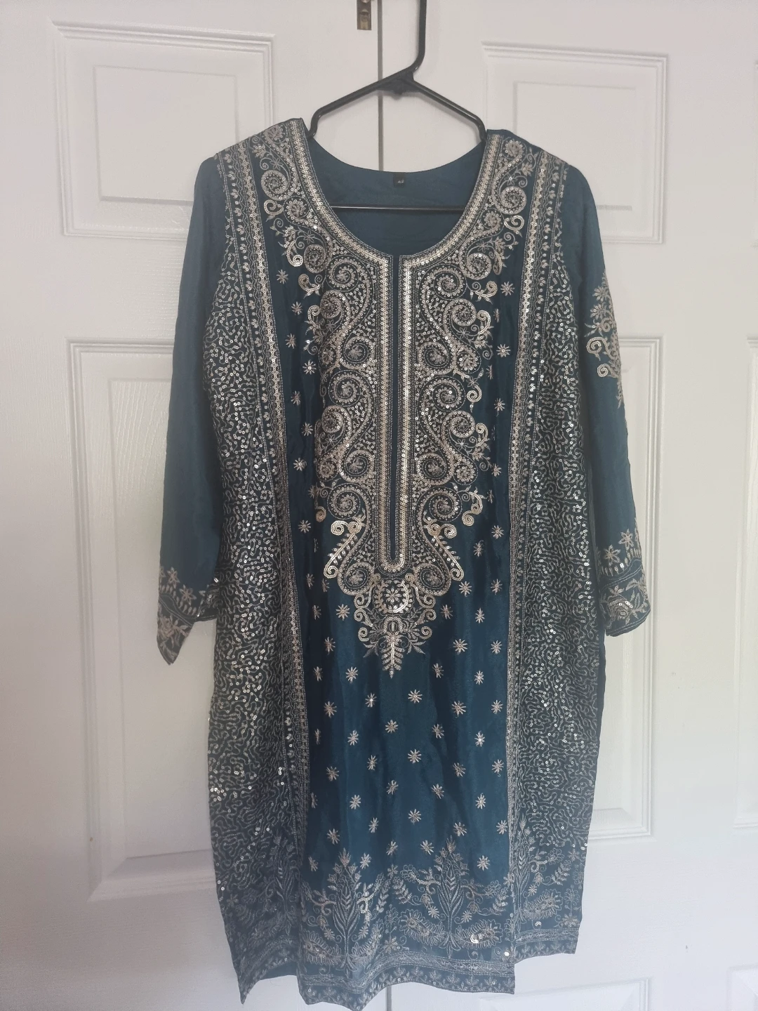 Teal Embroidered Kurti with Pants and Scarf - photo 4