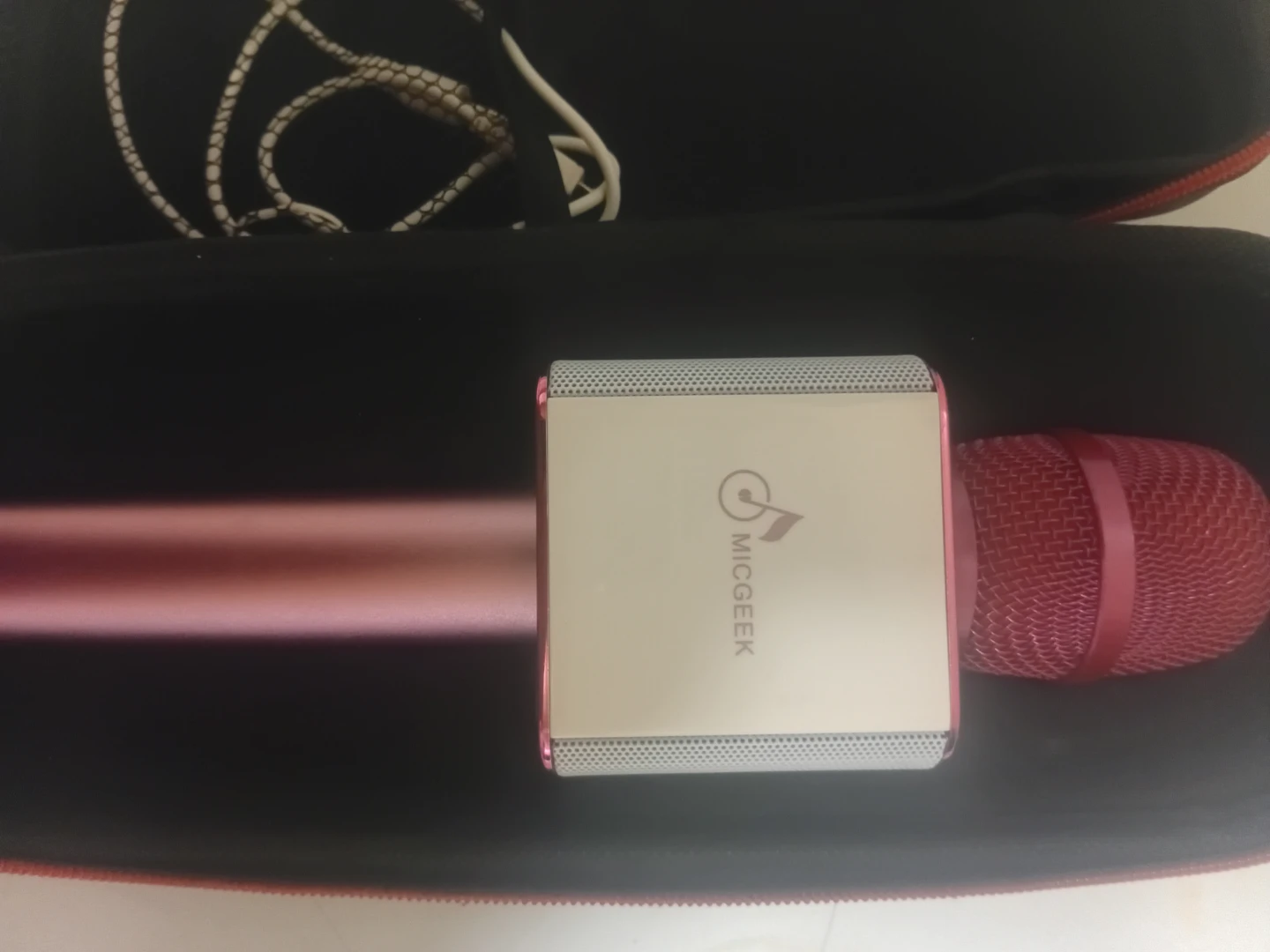 MICGEEK Wireless Karaoke Microphone - photo 3