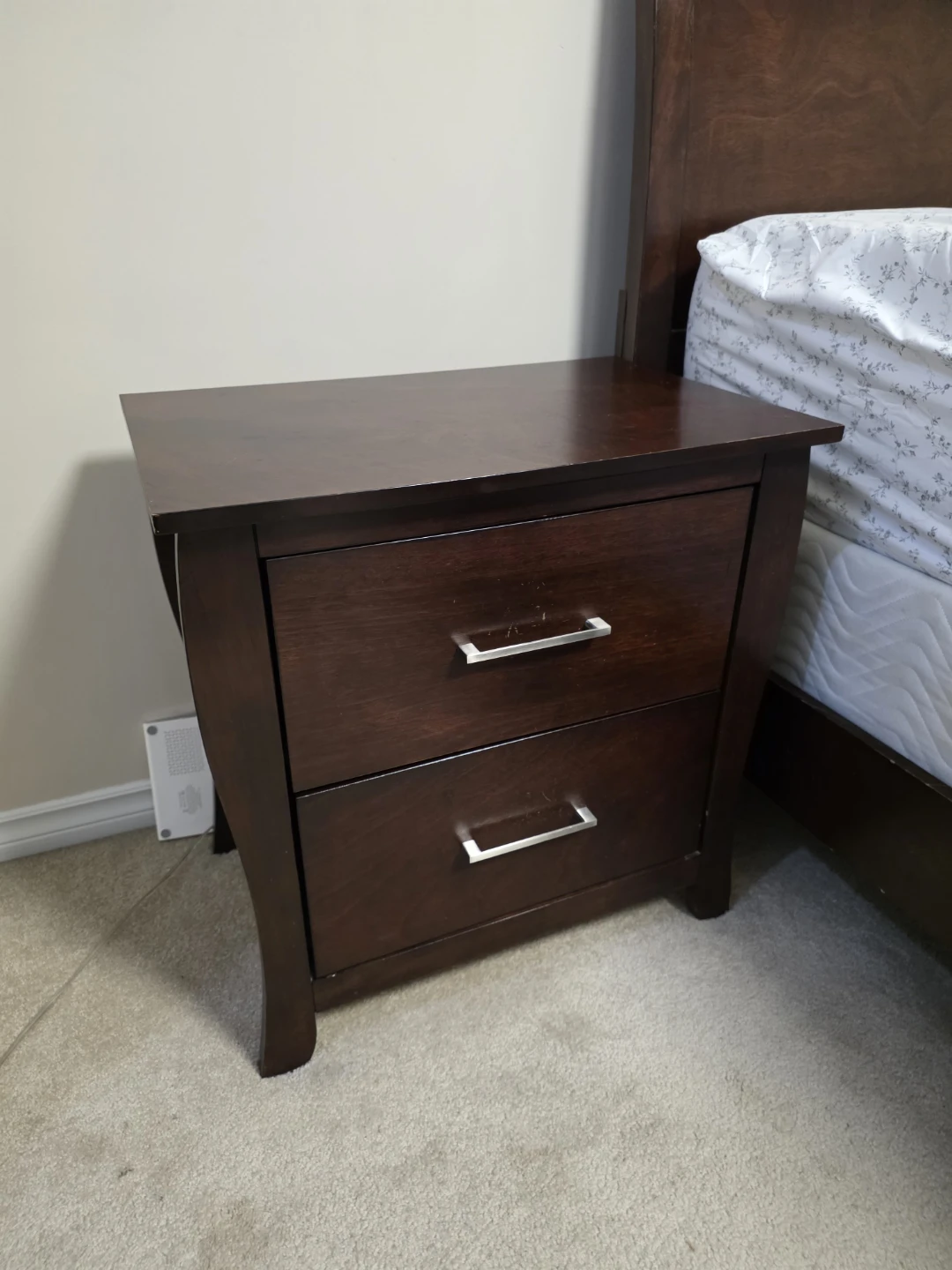 Dark Wood Bedroom Set - Bed Frame, Dresser, Nightstands & Mirror - photo 4