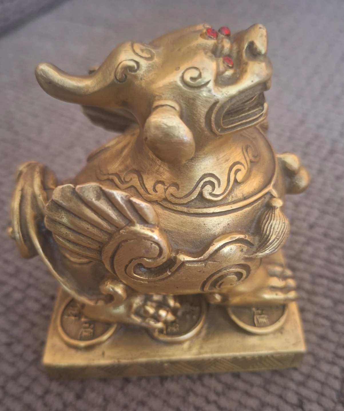 Brass Pi Yao Figurine with Red Gem Eyes - photo 3