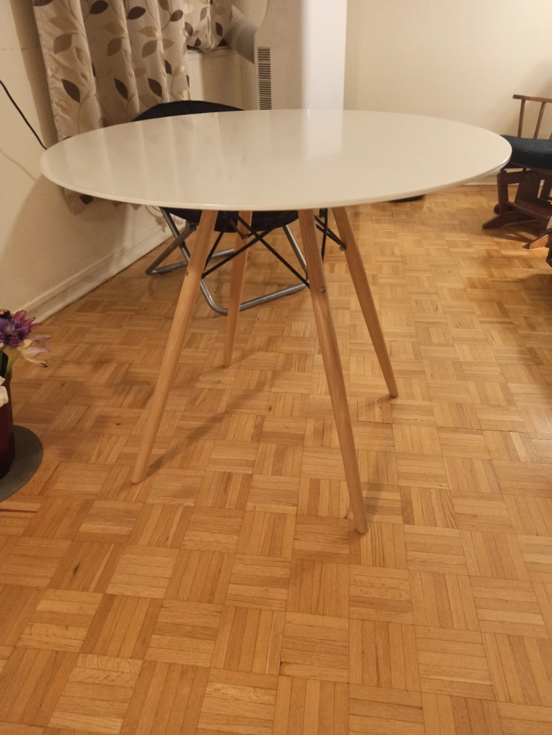 White Round Dining Table