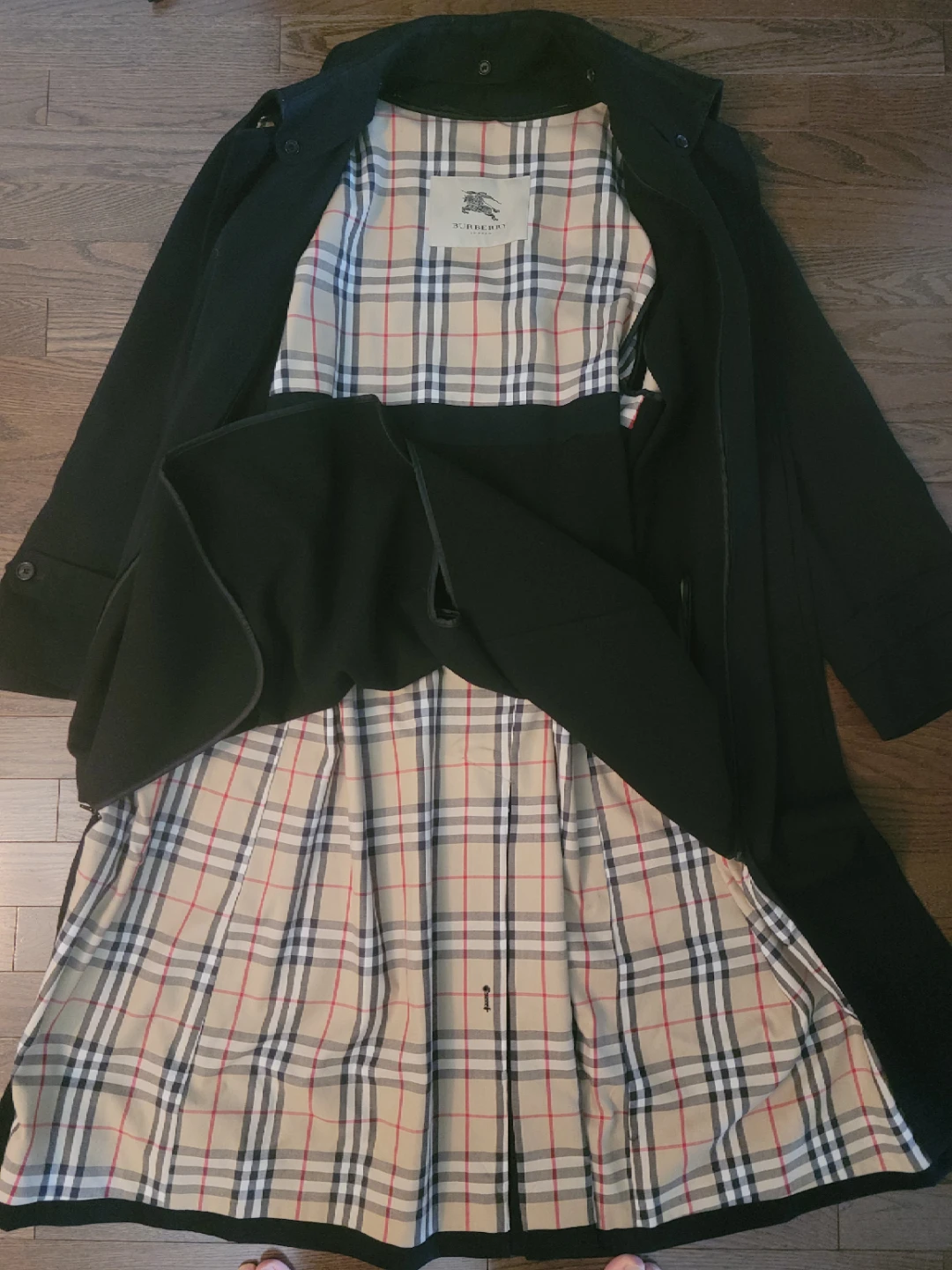 Burberry London Black Trench Coat - photo 4