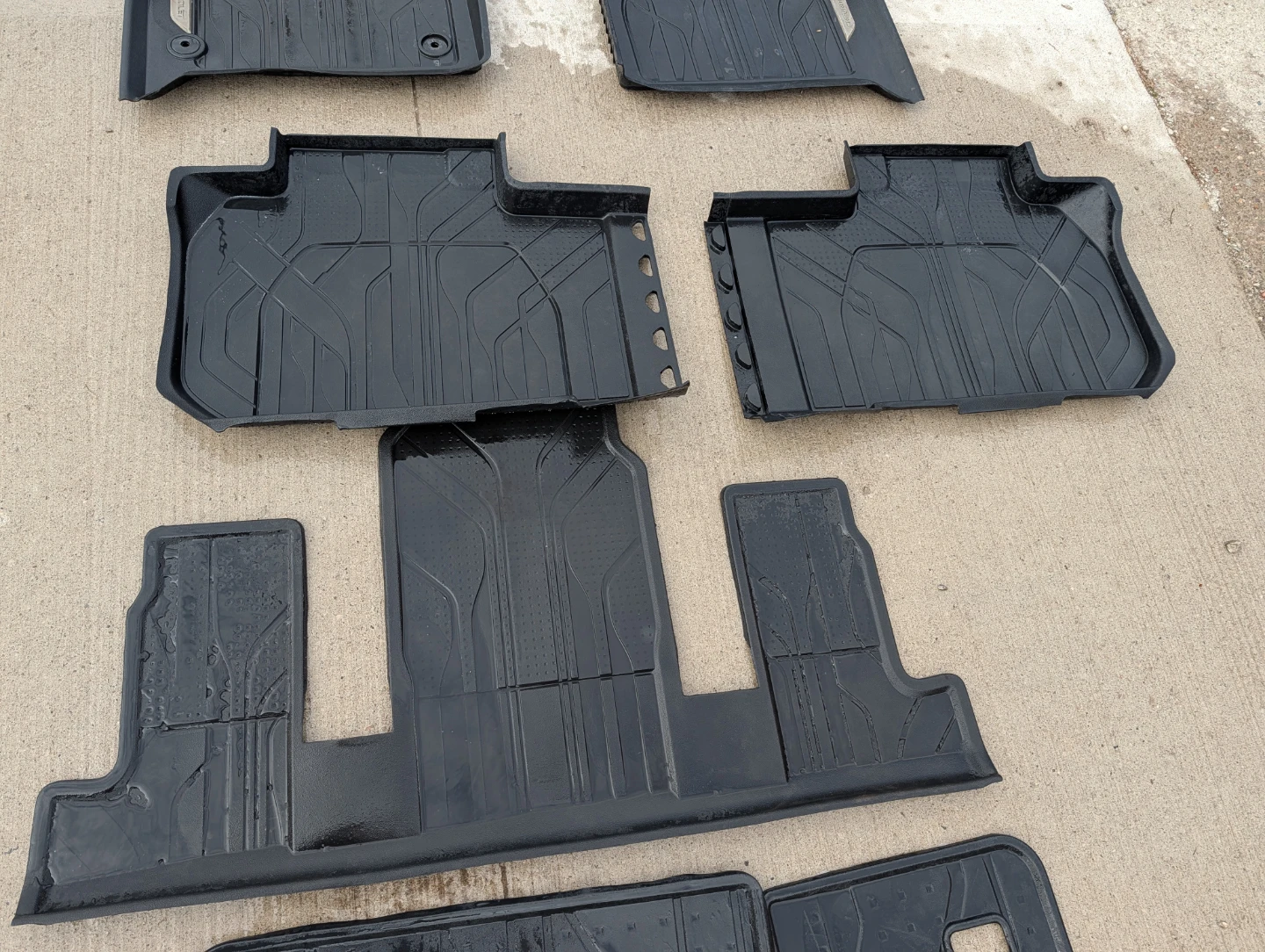 Chevrolet All-Weather Floor Mats Set 2018-2021 Traverse - photo 3