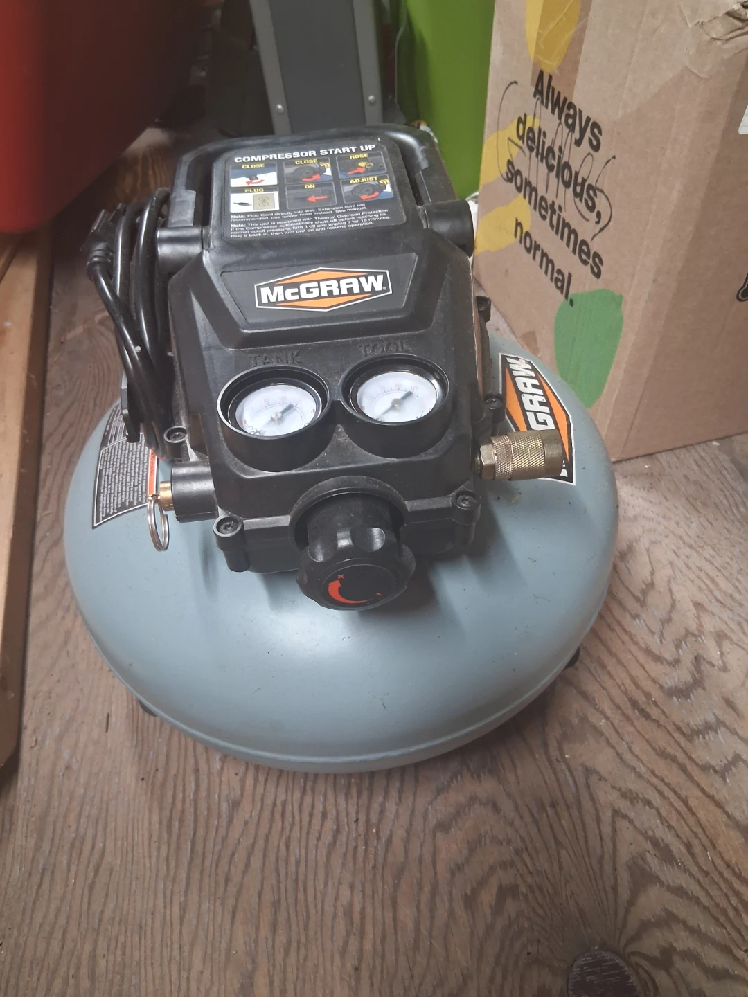 McGraw 3 Gallon Oil-Free Pancake Air Compressor - photo 2