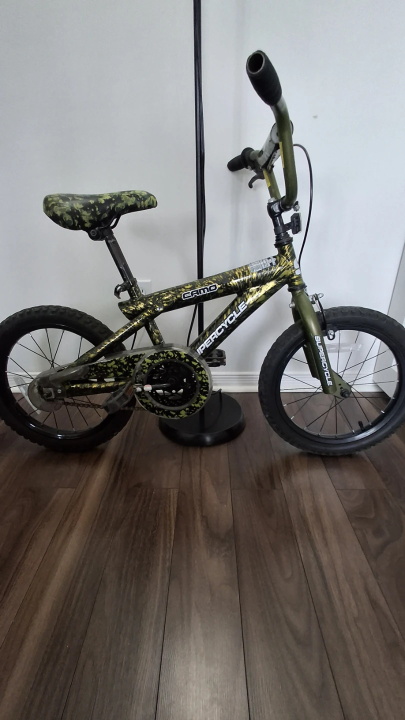 Supercycle Camo BMX Bike