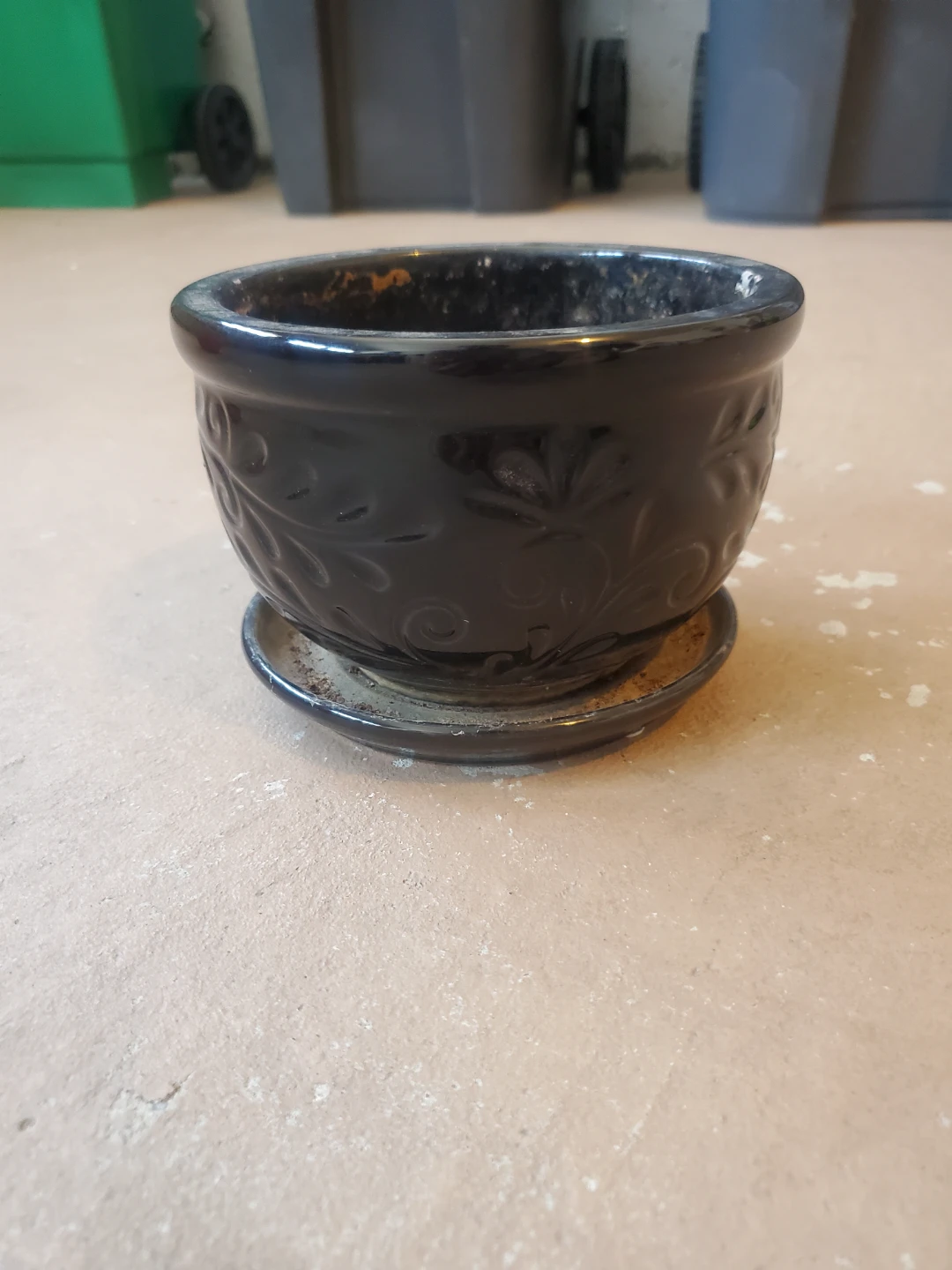 Black Ceramic Planter Pot with Saucer
