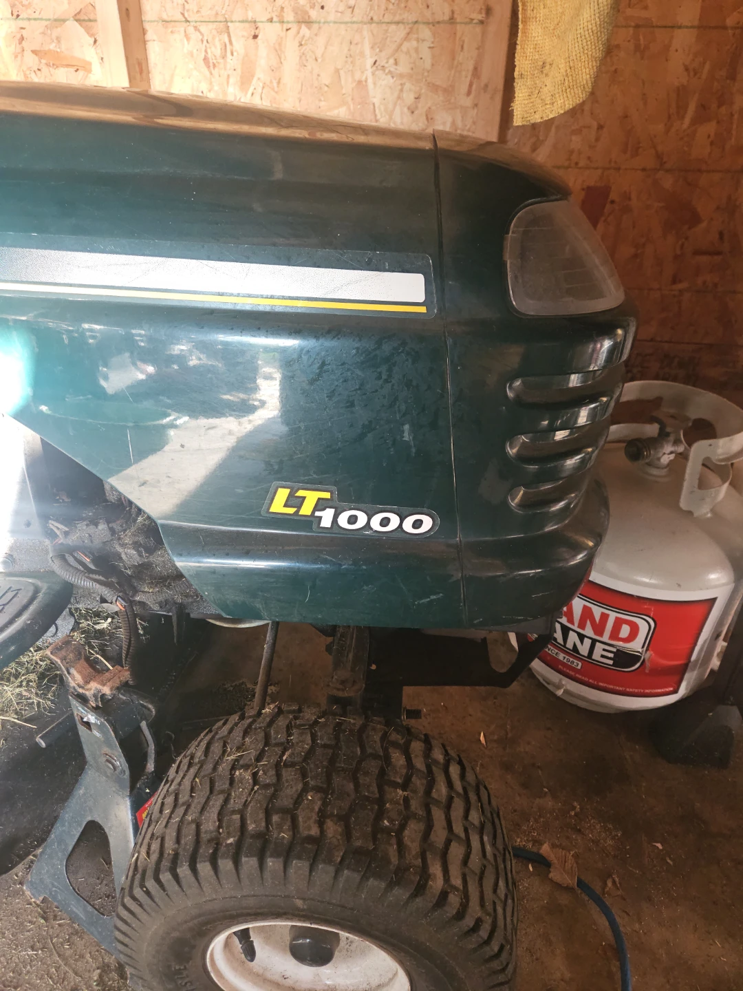 Craftsman LT1000 Riding Lawn Mower - photo 4