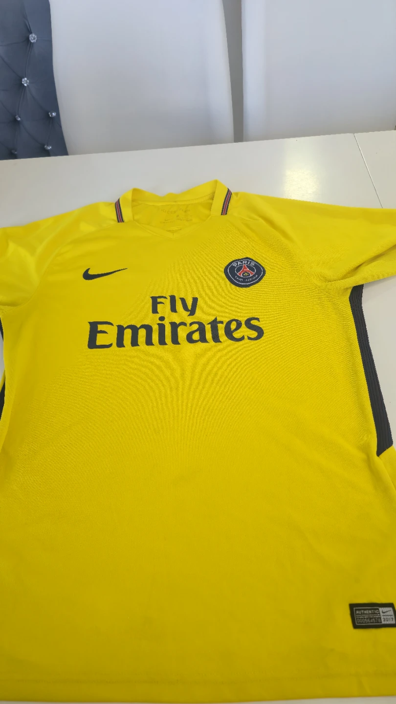 Paris Saint-Germain "DARWIN 5" Football Jersey