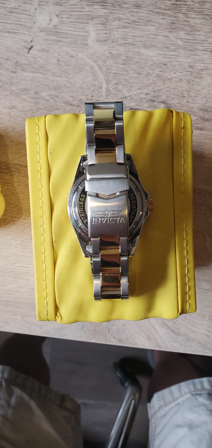 Invicta Professional 330ft/100m Water Resistant Quartz Watch - photo 5