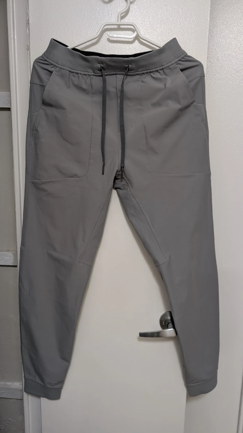 Lululemon Men's Grey Polyester Joggers