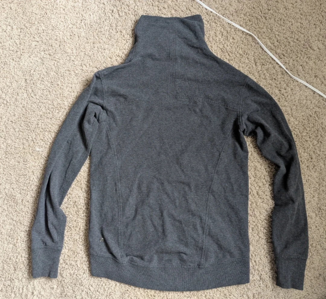 Lululemon Grey Funnel Neck Long Sleeve Top - Size 6 - photo 2