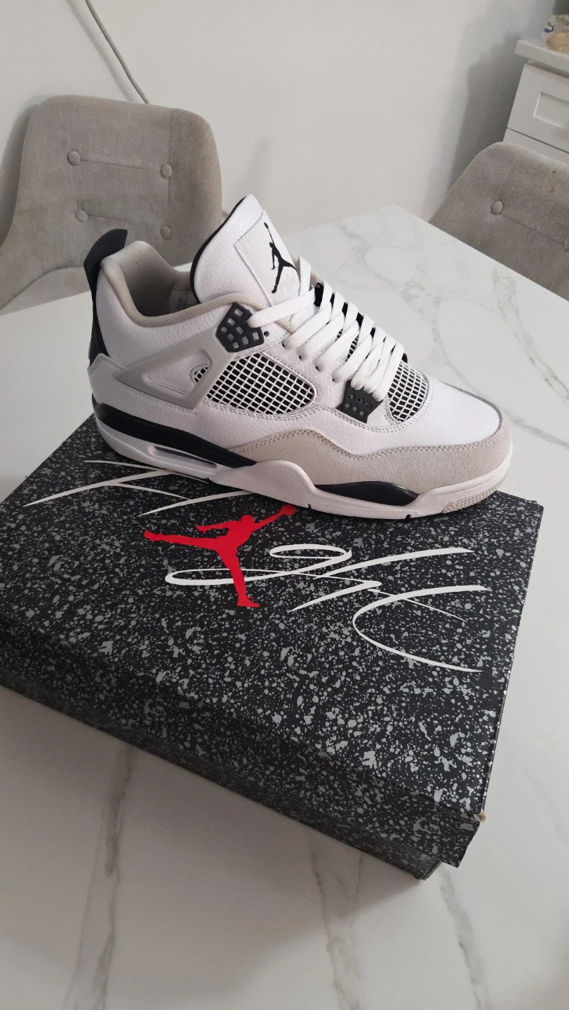 Air Jordan 4 Retro White Cement Sneakers