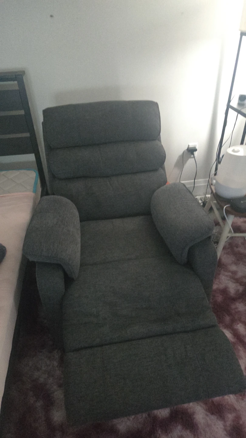 Massage recliner