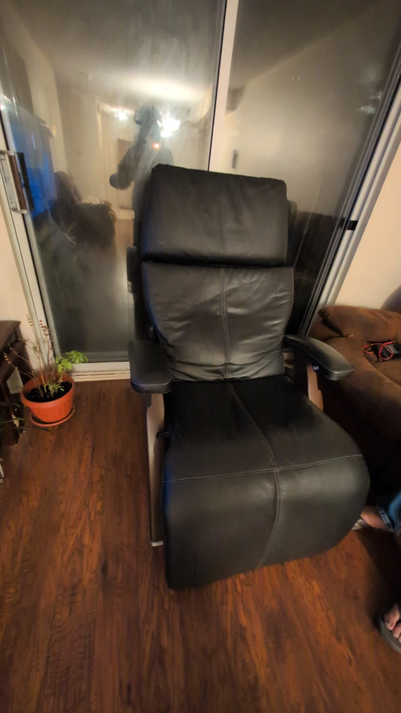 Human Touch Gravity Power Recliner – Premium Leather & TiMOTION - photo 3