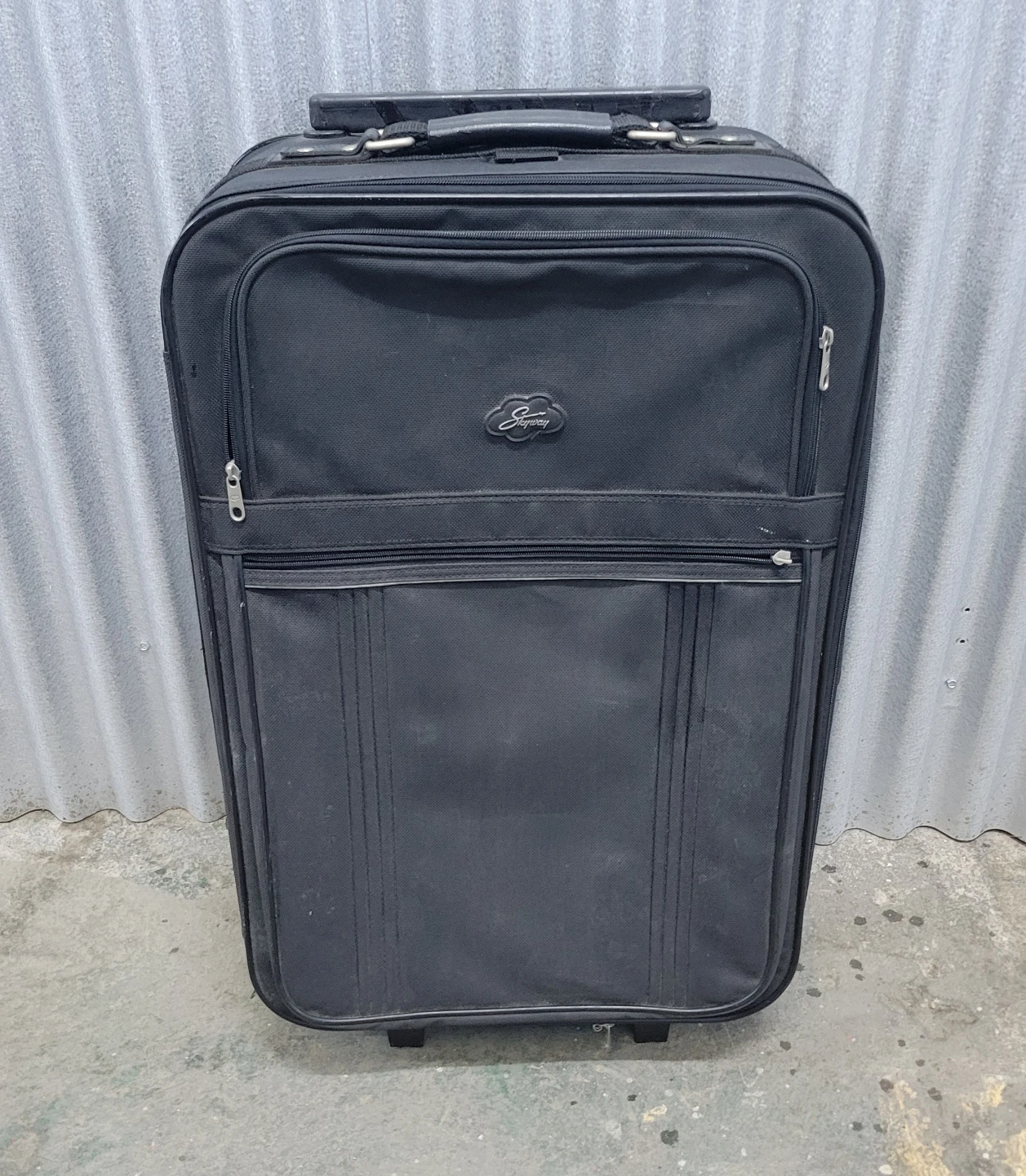 Suitcases - photo 5