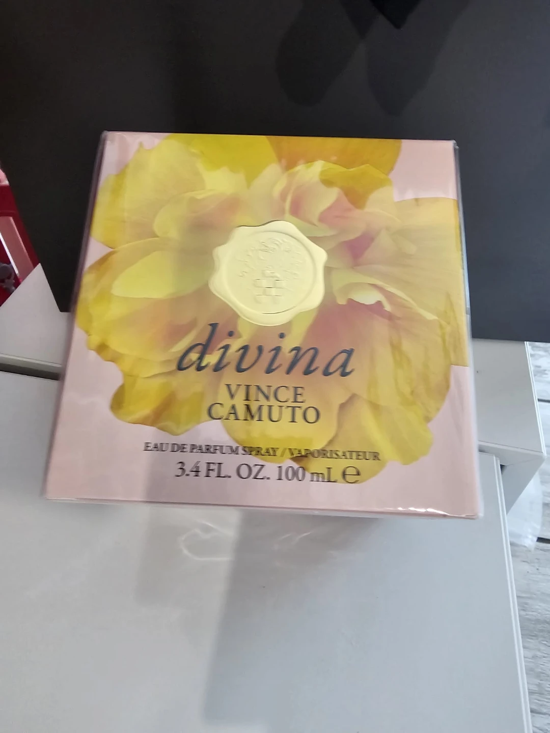 Vince Camuto Divina Eau de Parfum Spray for Women - 3.4 oz - photo 2