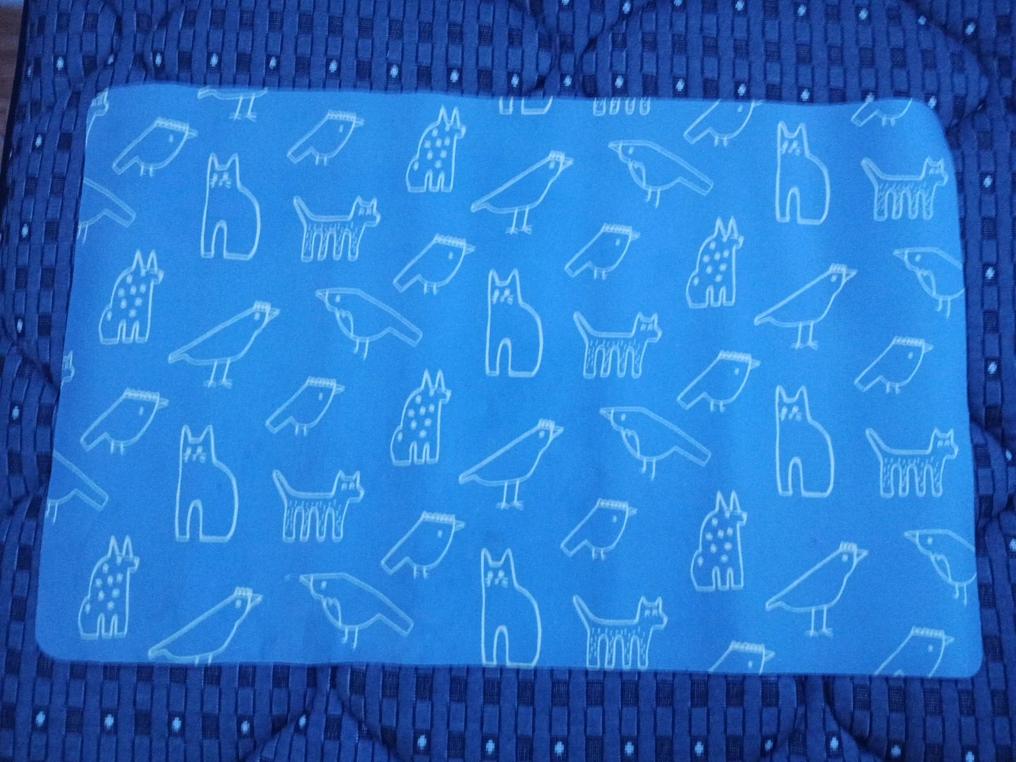 Blue mouse tab with birds and cats