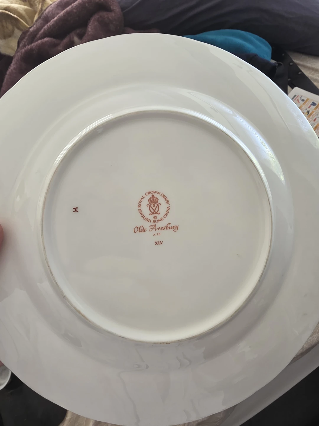 Royal Crown Derby Olde Avesbury Dinner Plate - photo 2