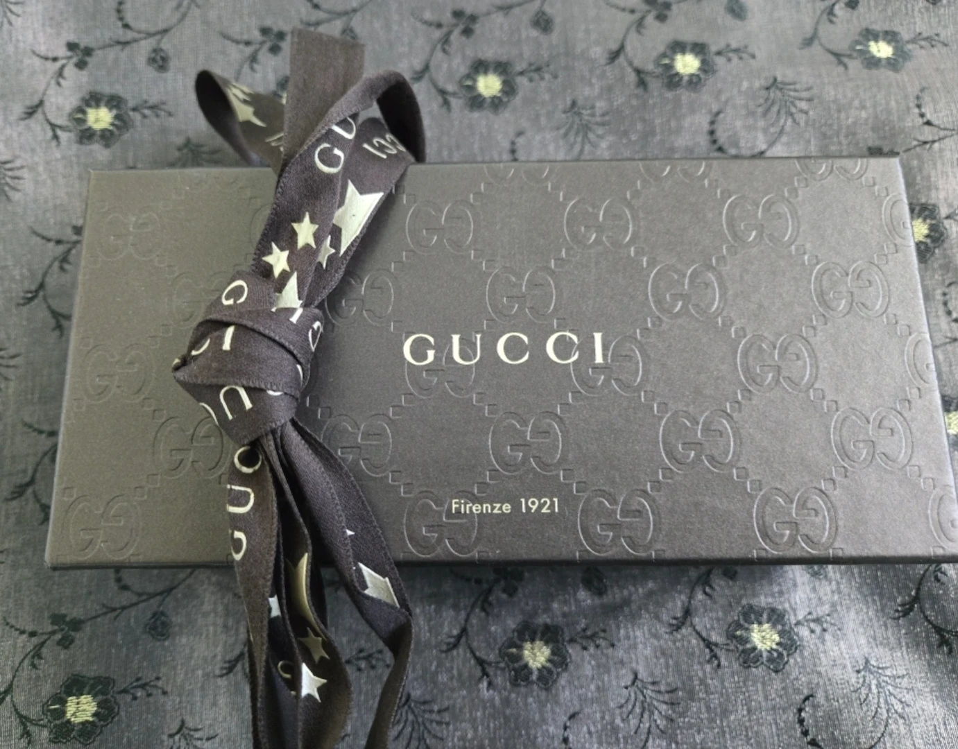 Gucci Sunglasses Case with Box