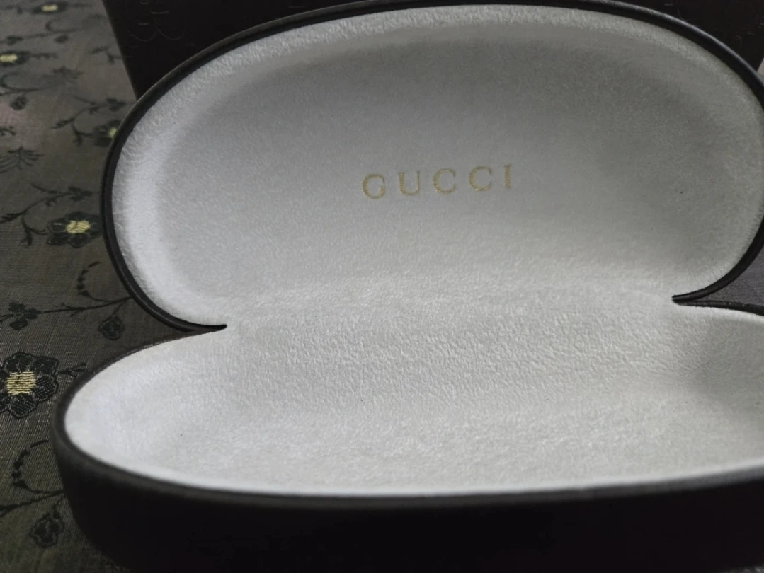 Gucci Sunglasses Case with Box - photo 3