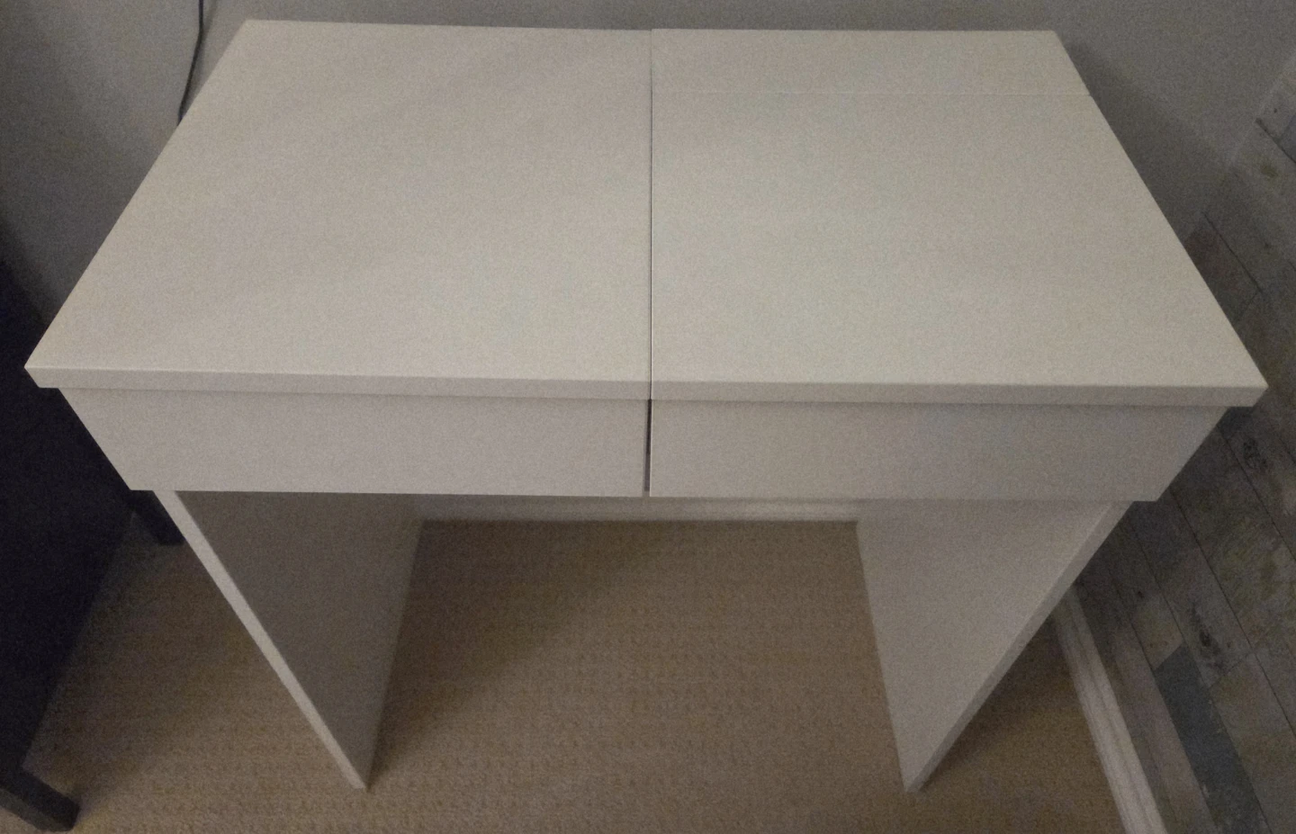 IKEA MALM Dressing Table / Desk with Mirror - photo 2