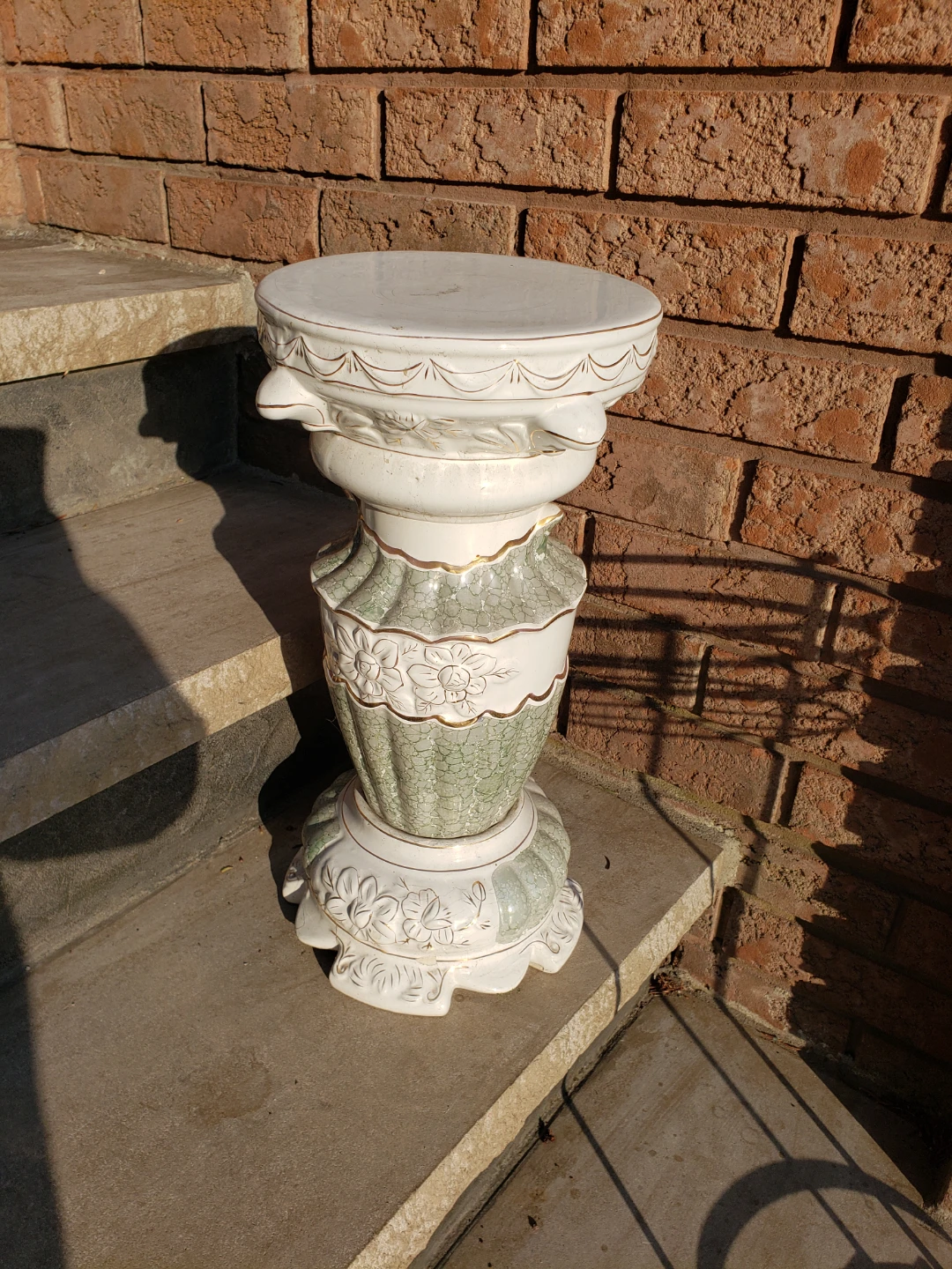 White Pedestal Plant Stand